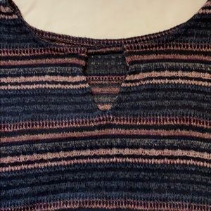 AMERICAN EAGLE SHORT KNIT SHIRT